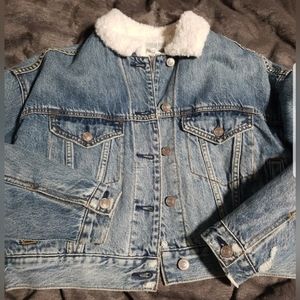 American Eagle Copped Sherpa jean Jacket